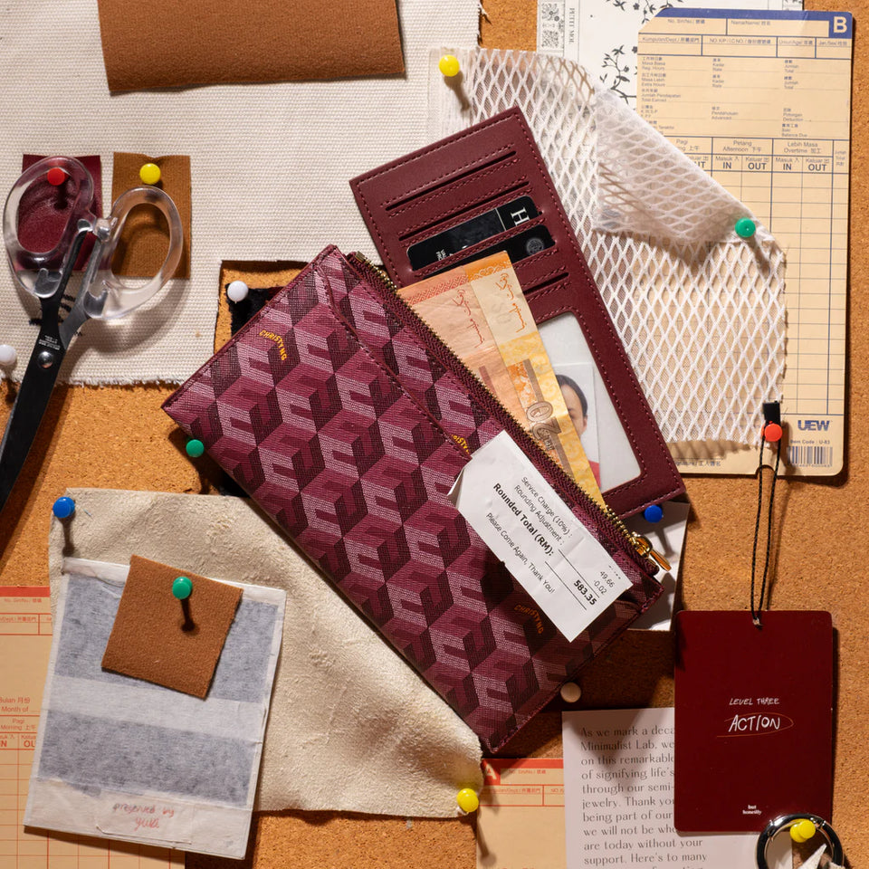 Chrissy Wallet Print Edition - Burgundy (On-Hand)